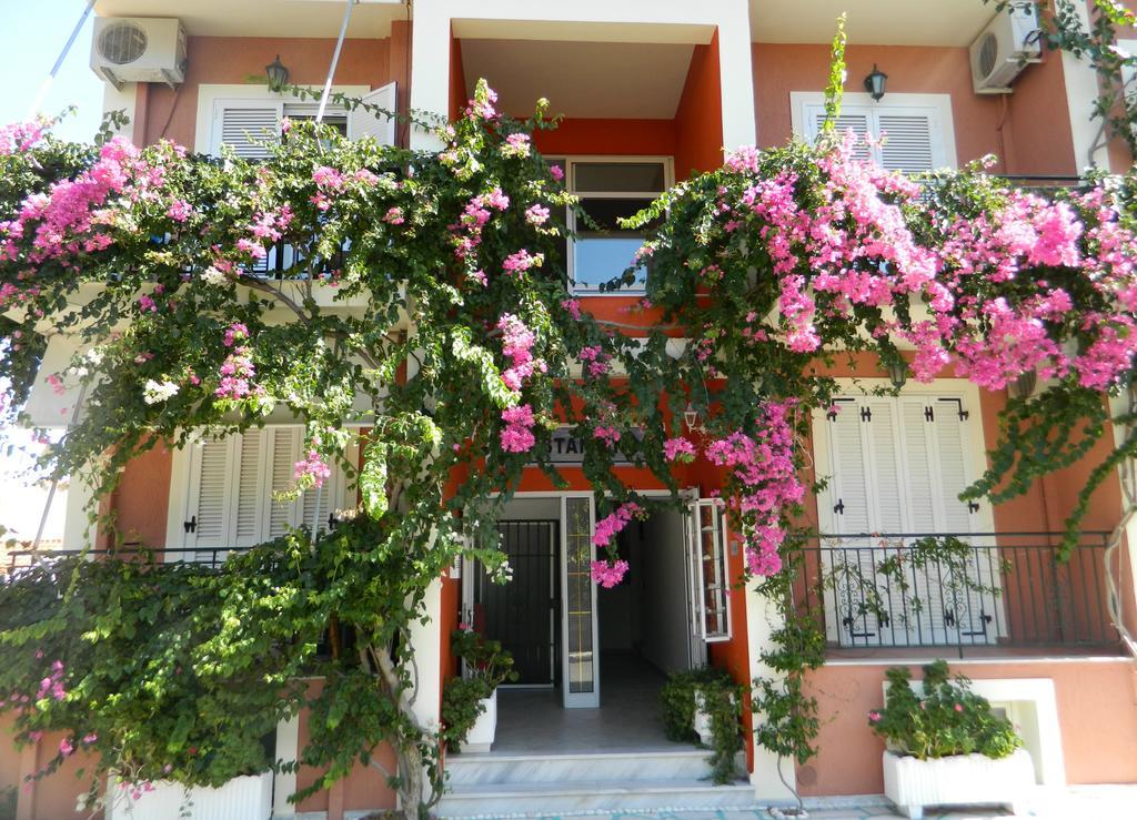 איה אפימיה Konstantinos Apartments מראה חיצוני תמונה