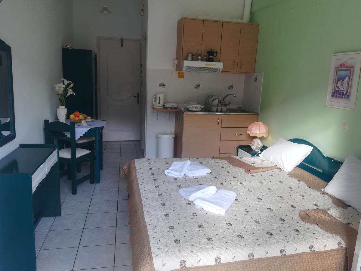 איה אפימיה Konstantinos Apartments מראה חיצוני תמונה