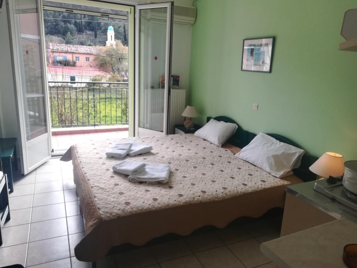איה אפימיה Konstantinos Apartments מראה חיצוני תמונה
