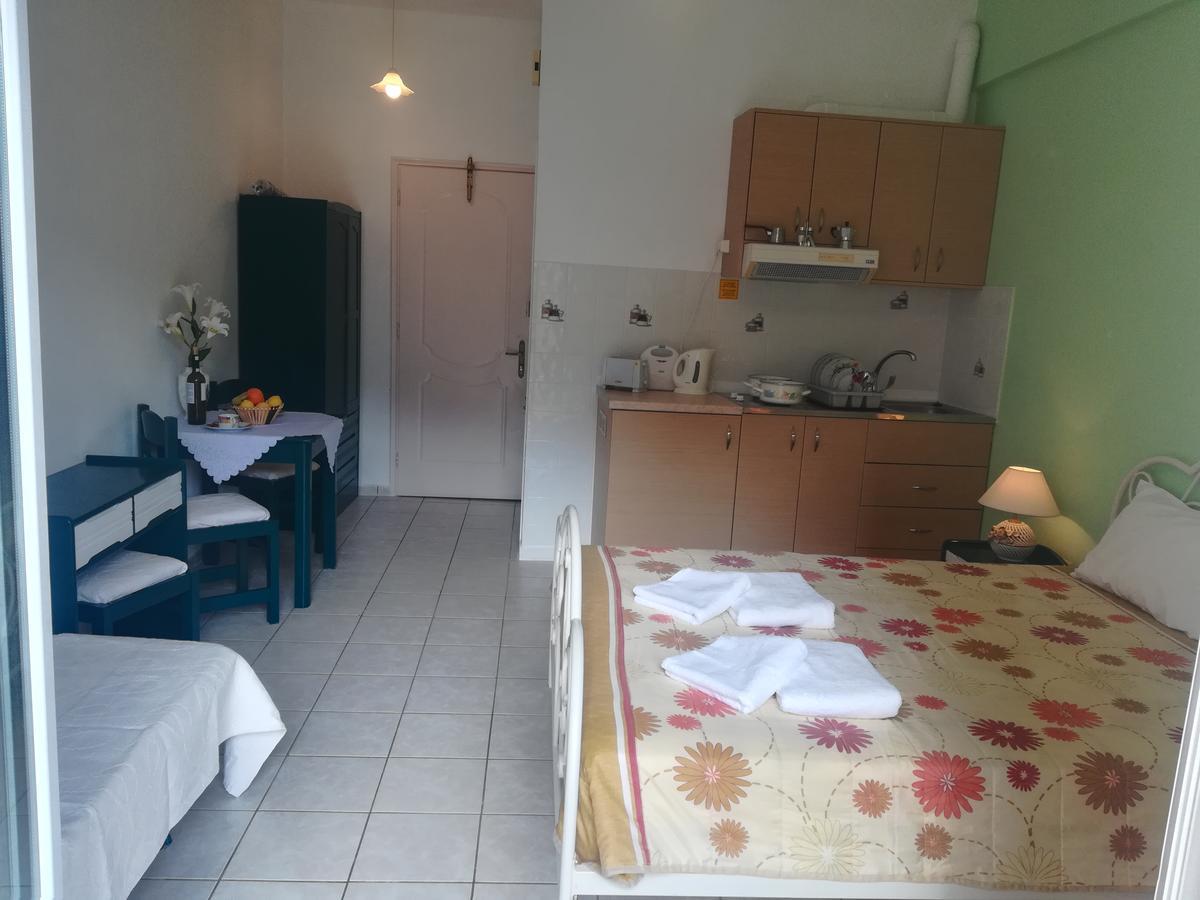 איה אפימיה Konstantinos Apartments מראה חיצוני תמונה