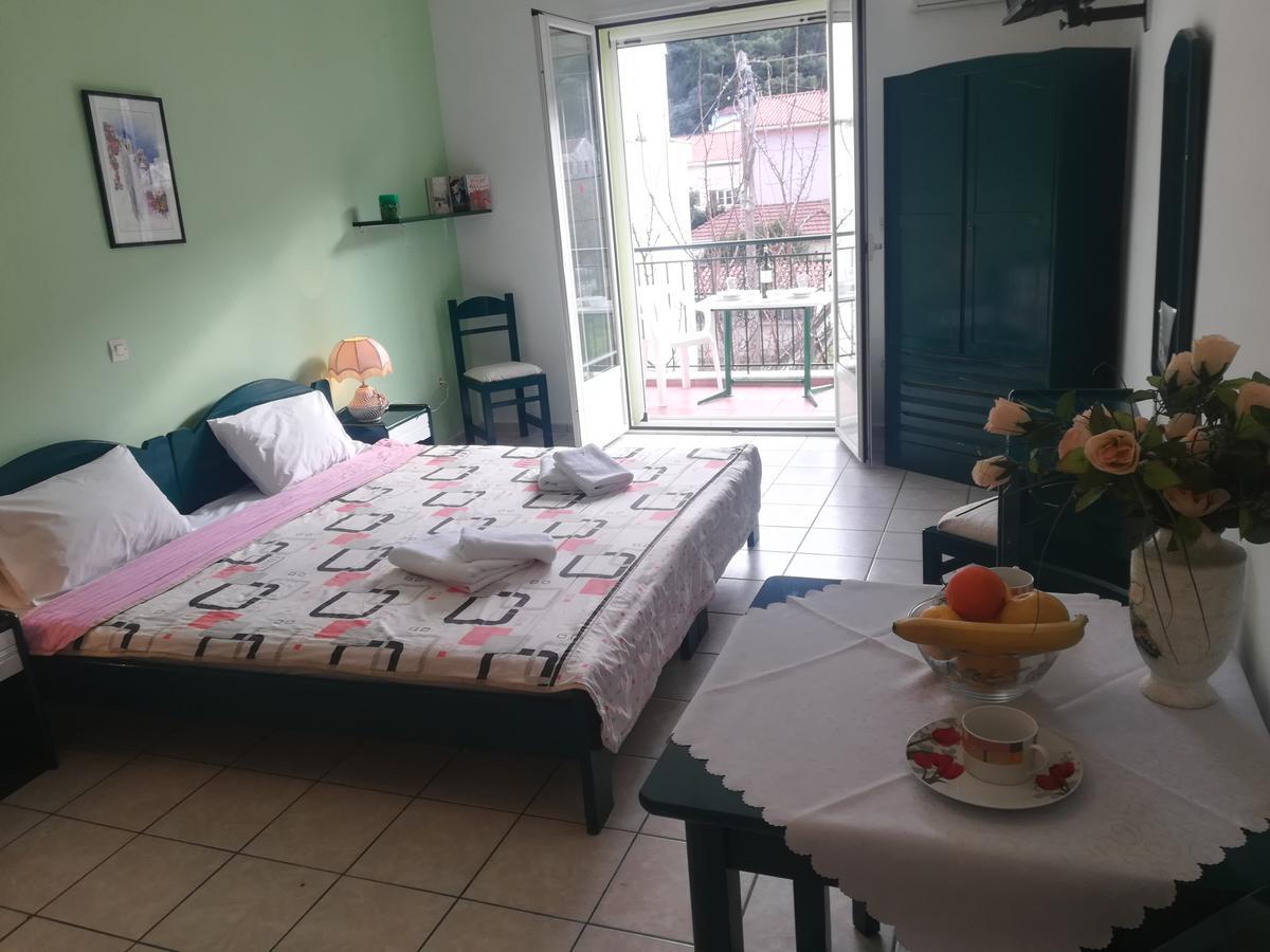 איה אפימיה Konstantinos Apartments מראה חיצוני תמונה